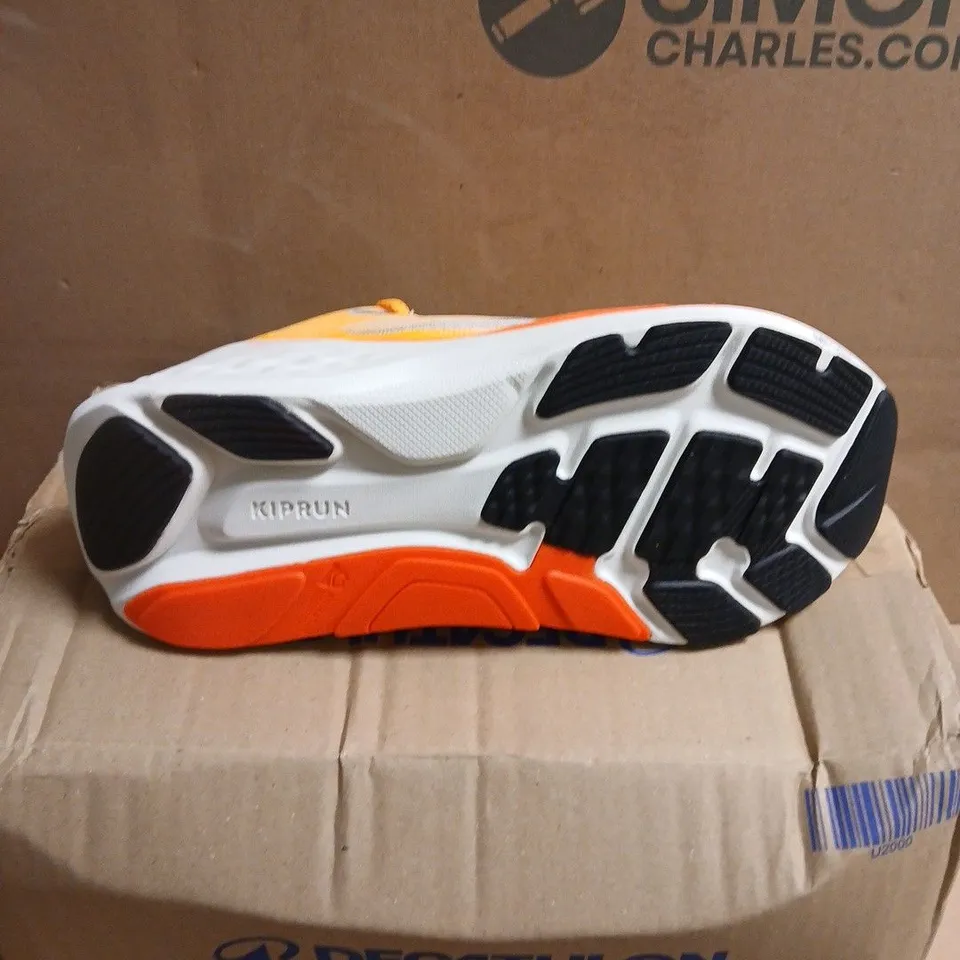 PAIR OF KIPRUN RUNNING SHOES – YELLOW/ORANGE, UK 8