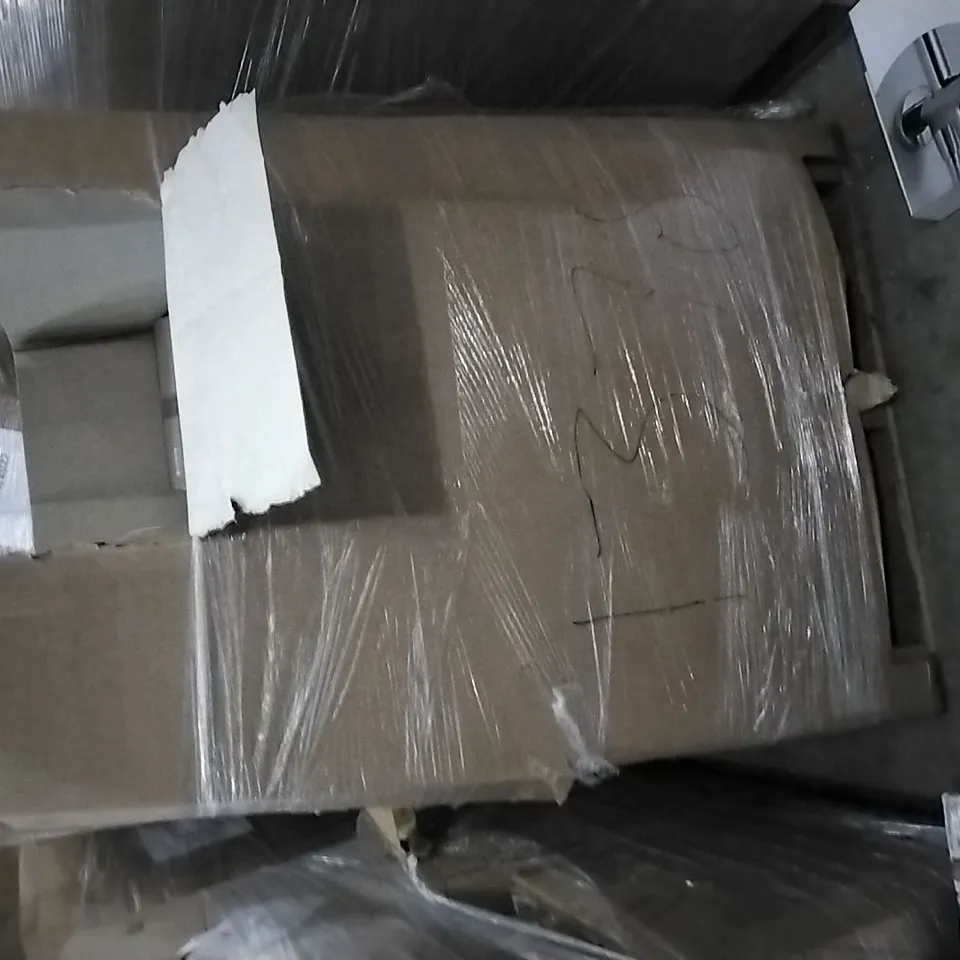 PALLET OF ASSORTED ITEMS INCLUDING WHIMLETS DART BOARD, JOISCAPE, UVISH BATHROOM HARDWARE, PIPISHELL TOILET SEAT, MASS DYNAMIC TOILET SEAT, CROYDEX TOILET SEAT