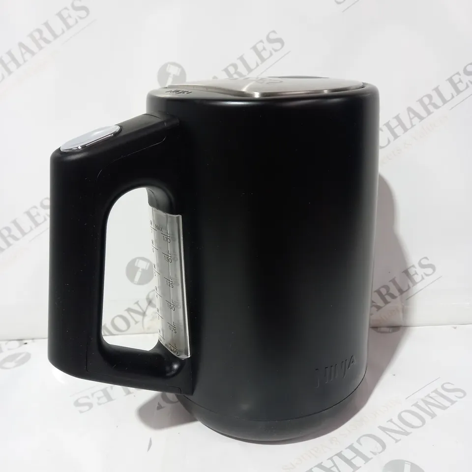 BOXED NINJA PERFECT TEMPERATURE KETTLE KT200UK
