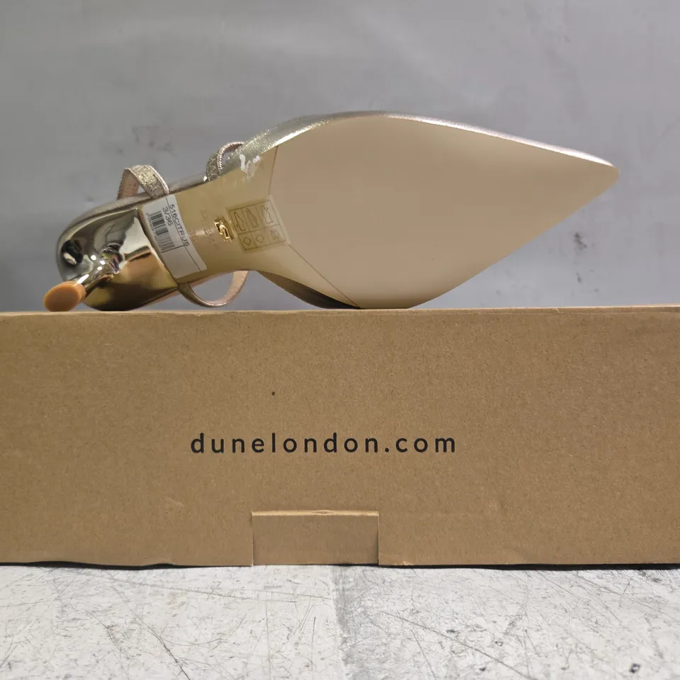 BOXED PAIR OF DUNE LONDON POINTED TOE LOW HEEL SHOES IN GOLD SIZE 3