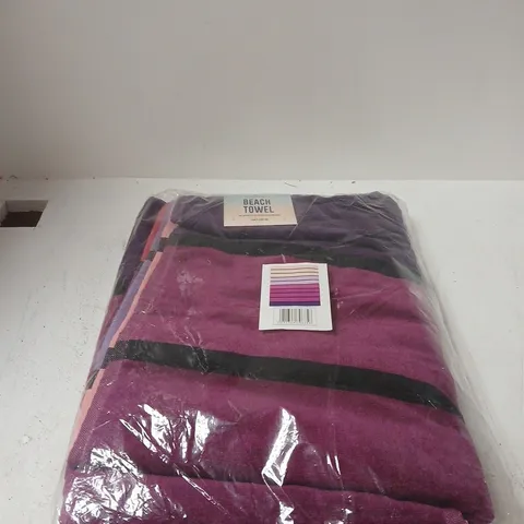 BEACH TOWEL – 100 X 180 CM, VELOUR JACQUARD (75% COTTON, 25% POLYESTER) – PURPLE WITH PINK STRIPE