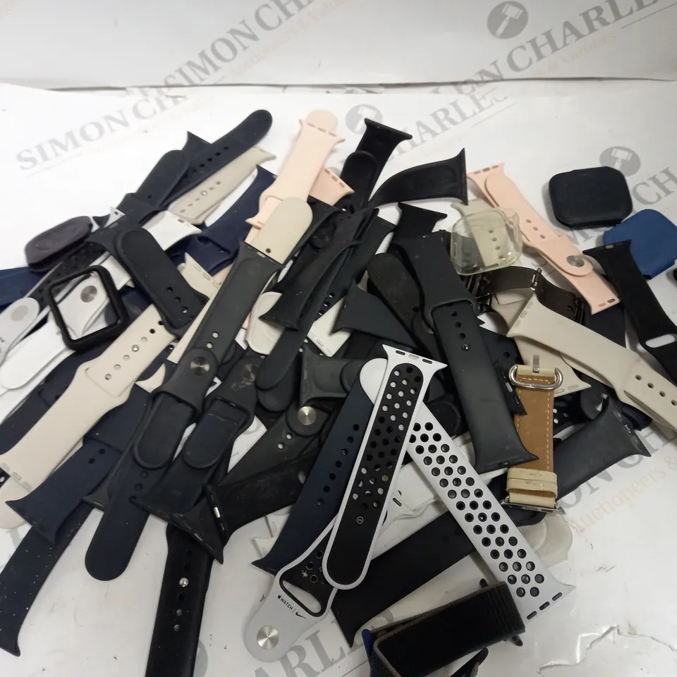 APPROX 30 ASSORTED LOOSE SMART WATCH STRAPS IN VARIOUS DESIGNS AND SIZES. 