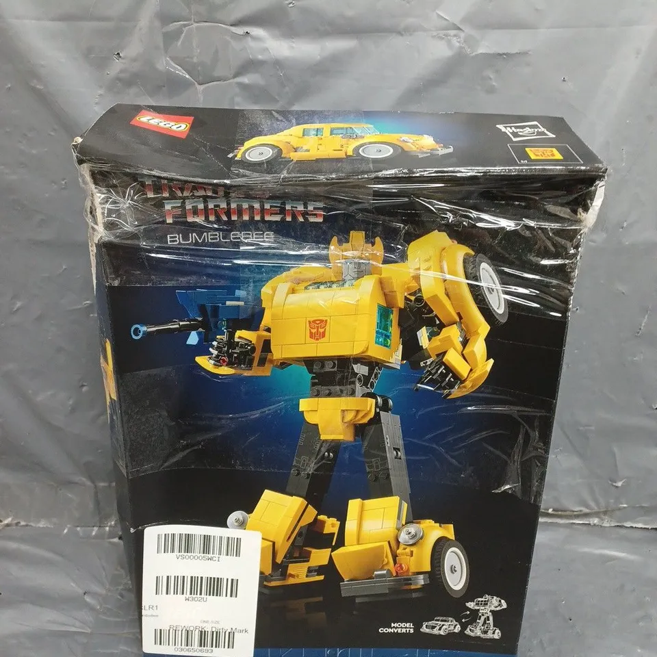 BOXED LEGO TRANSFORMERS BUMBLEBEE SET - 10338