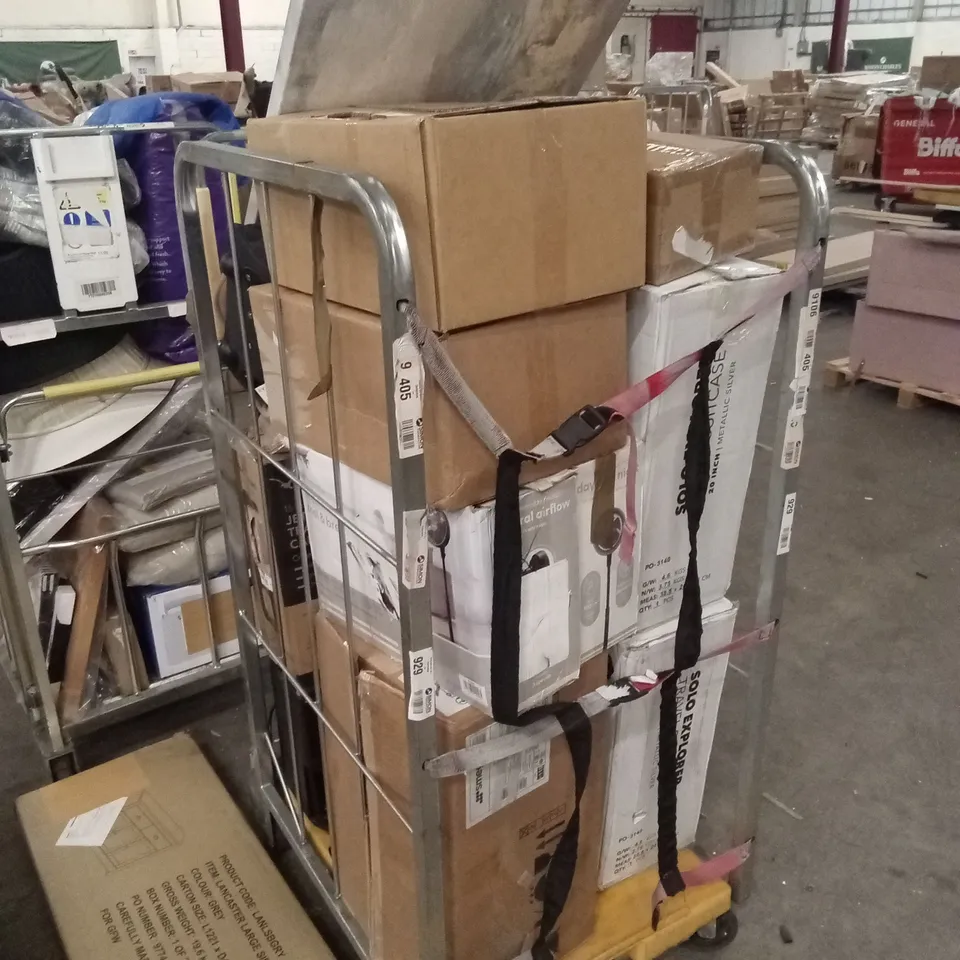 CAGE OF ASSORTED HOUSEHOLD GOODS AND PRODUCTS TO INCLUDE; FANS, TRAVEL CABIN BAGS, WALK DECOR ETC - CAGE NOT INCLUDED 