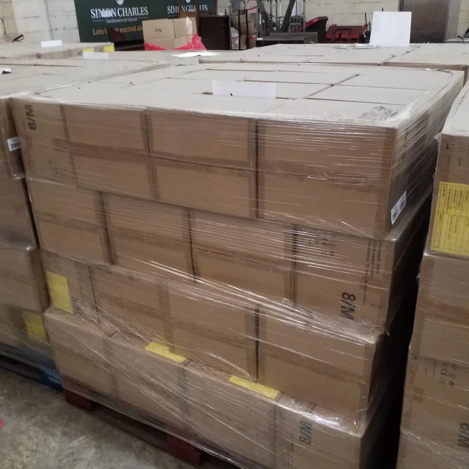 PALLET CONTAINING APPROXIMATELY 600 INTCO VINYL GLOVES 100PK MEDIUM