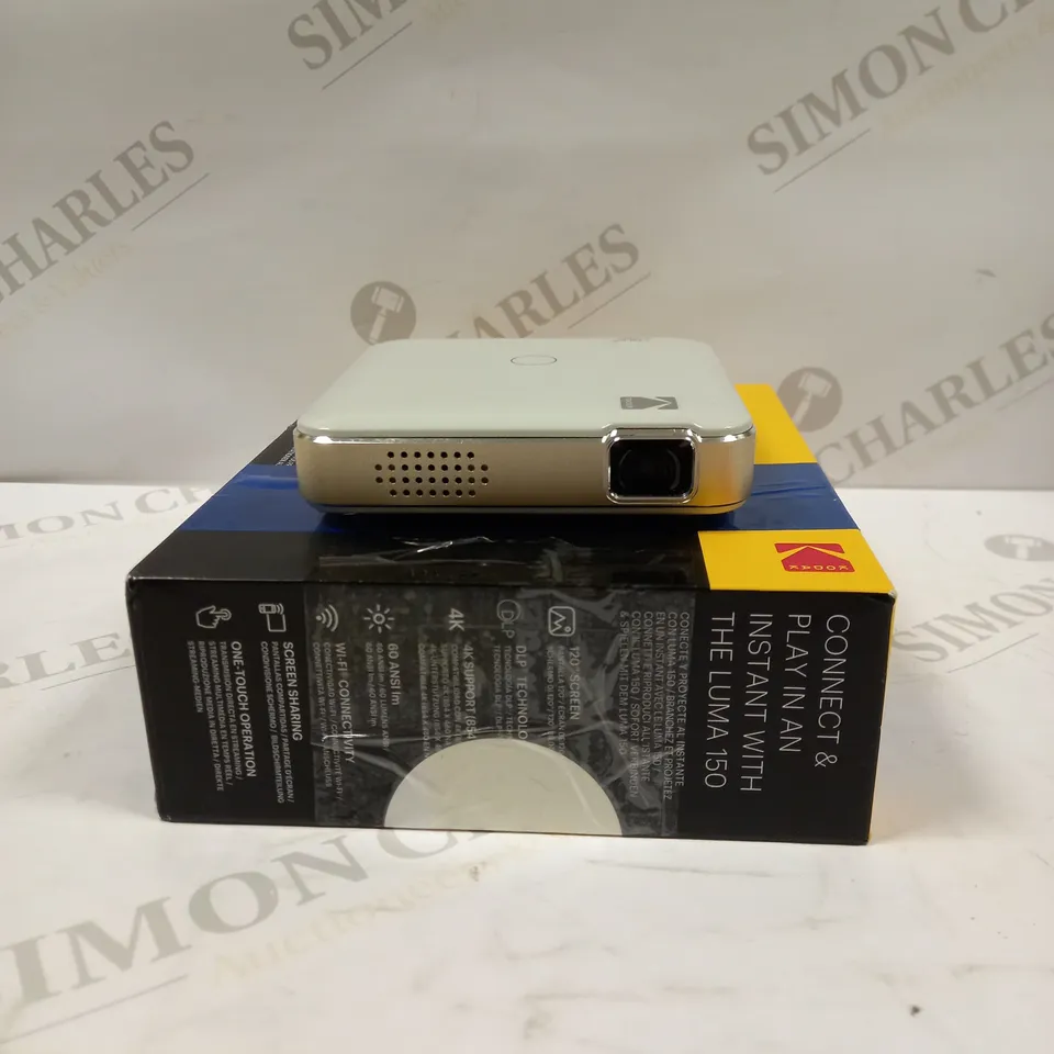 KODAK LUMA 150 POCKET PROJECTOR | PORTABLE MOVIE PROJECTOR W/ BUILT-IN SPEAKER