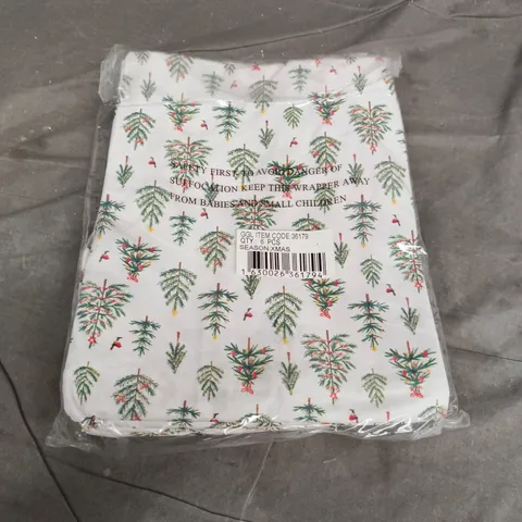 36 GISELA GRAHAM SCANDI TREES CHRISTMAS FIR TREE AND ROBINS COTTON APRONS
