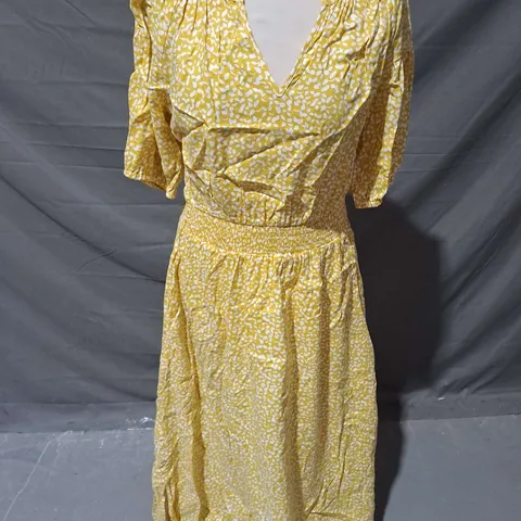 JOULES SHIRRED WAIST MIDI DRESS IN YELLOW DOT PRINT SIZE 12