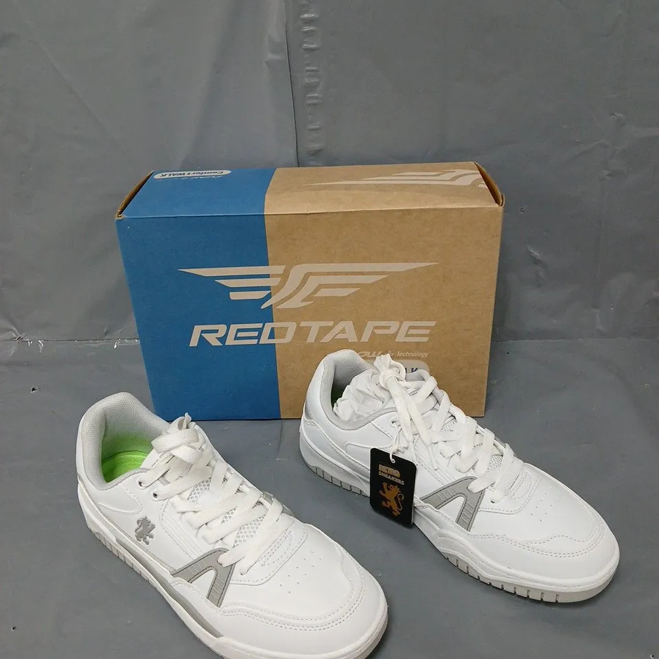 BOXED PAIR OF REDTAPE WHITE GREY TRAINERS UK 7