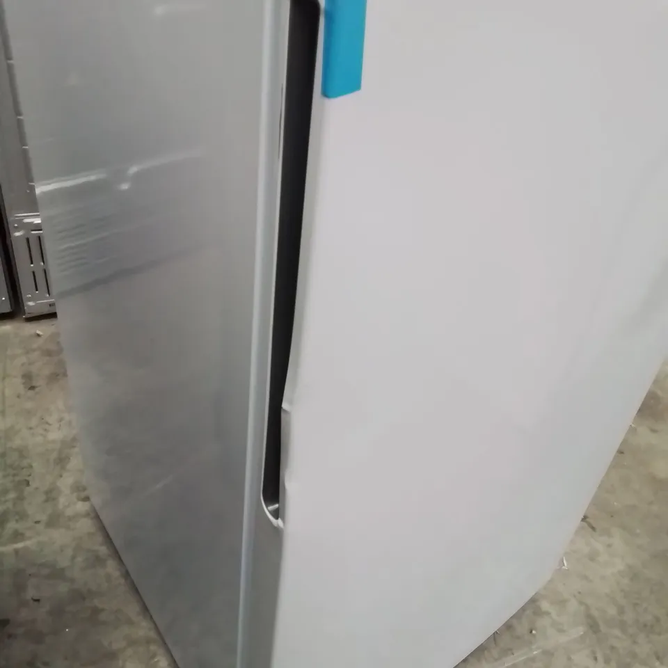 HOOVER 55CM WIDE FREESTANDING LOW FROST FRIDGE FREEZER IN WHITE -COLLECTION ONLY- 