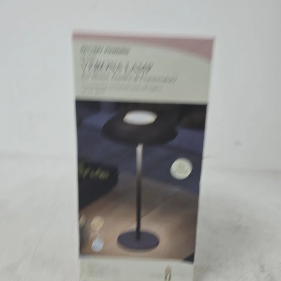 FLOOR LAMP – BOXED WITH SLIM STAND AND CIRCULAR SHADE