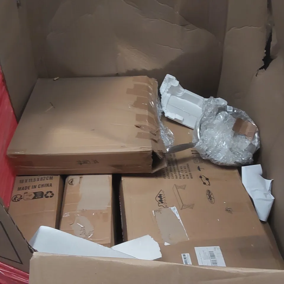 PALLET OF ASSORTED ITEMS INCLUDING: 3-SPEED RECORD PLAYER, TURNTABLE WITH BUILT IN SPEAKERS, AUTOMATIC CONTINUOUS SHREDDER, PIZZA MAKER, CHEST OF DRAWERS ECT