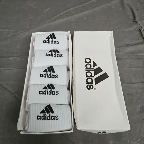 BOXED ADIDAS CREW SOCKS - X5