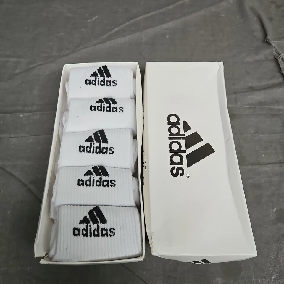 BOXED ADIDAS CREW SOCKS - X5