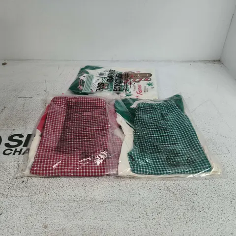 BOX OF APPROXIMATELY 30 ASSORTED CLOTHING ITEMS TO INCLUDE BABY RAGLAN CHRISTMAS PJ SET 6-12 MONTHS DEEP MINT GINGHAM ETC