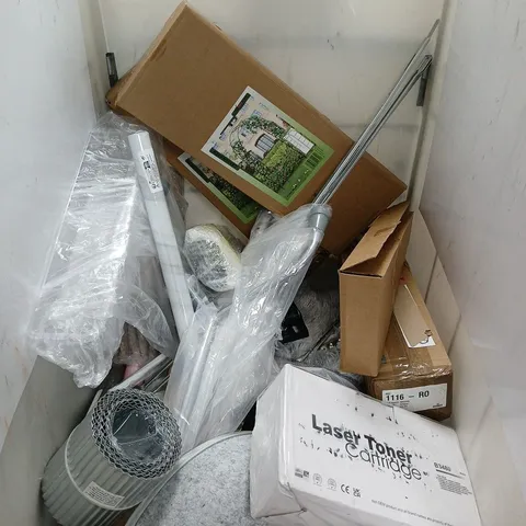 CAGE OF APPROXIMATELY 8 ASSORTED HOUSEHOLD ITEMS TO INCLUDE - WALLPAPER, LASER TONER CARTRIDGE, AND GARDEN DECOR ETC. - COLLECTION ONLY 