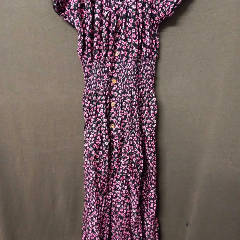 KURT MULLER WOMAN PUFFY SLEEVE MAXI DRESS IN FLORAL DESIGN IN BLACK - S/M