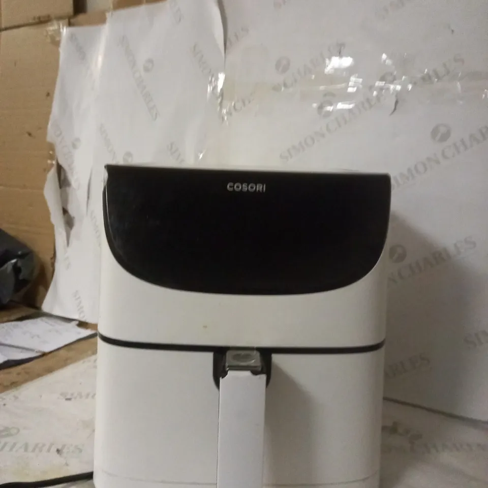 COSORI AIR FRYER 1700W MAX XXL 5.5L DIGITAL TOUCHSCREEN - WHITE