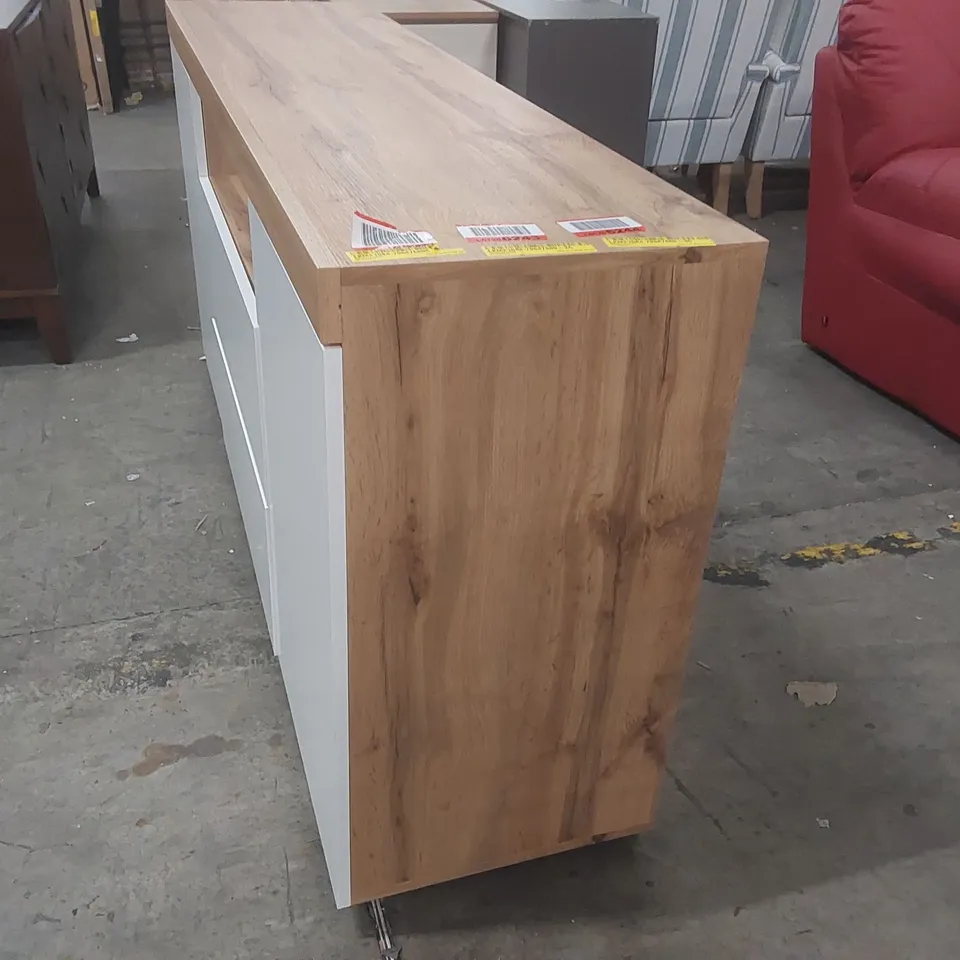 DESIGNER SIDEBOARD HEANG