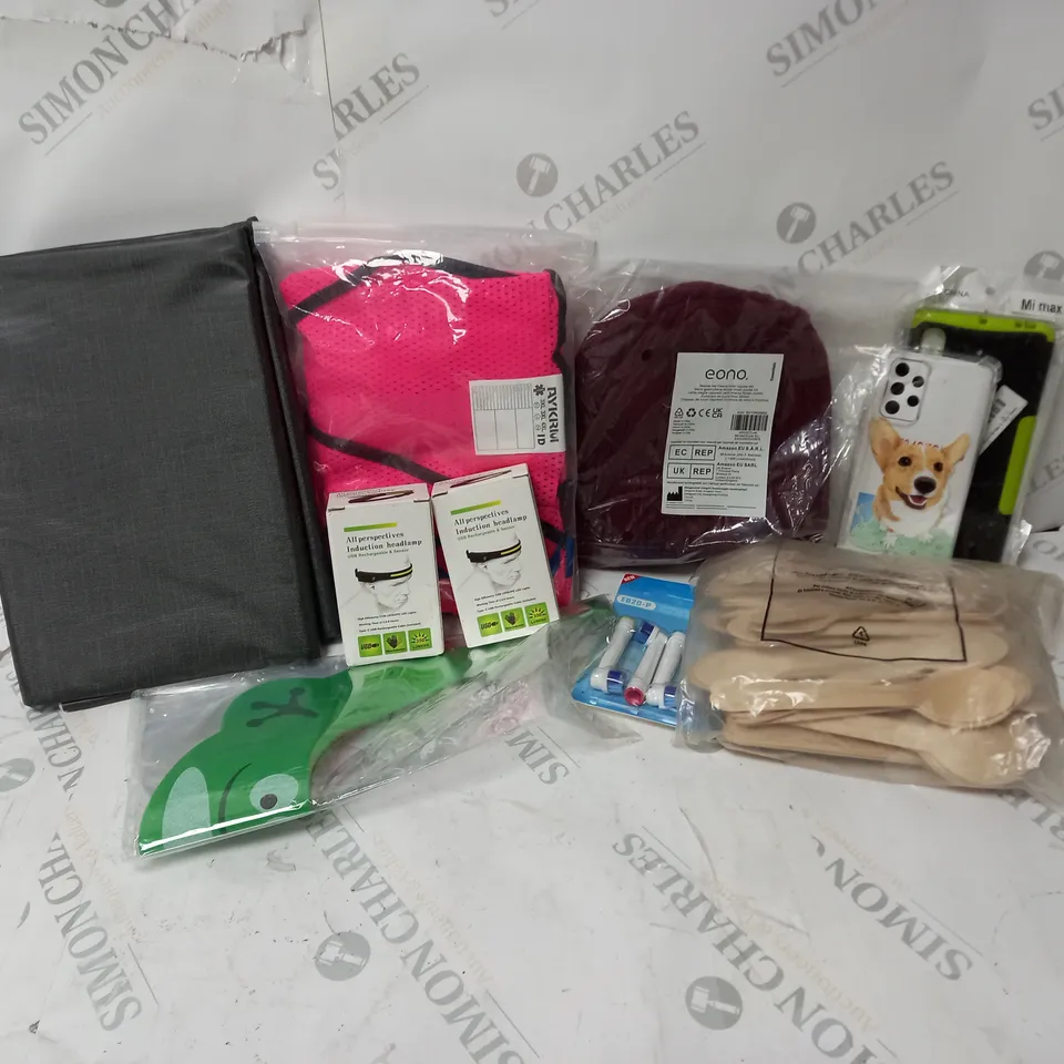 APPROXIMATELY 10 ASSORTED ITEMS TO INCLUDE HEADLAMP, HIGH VIZ PINK VEST, BEANIE HAT, XIAOMI MI MAX 3 CASE ETC. 