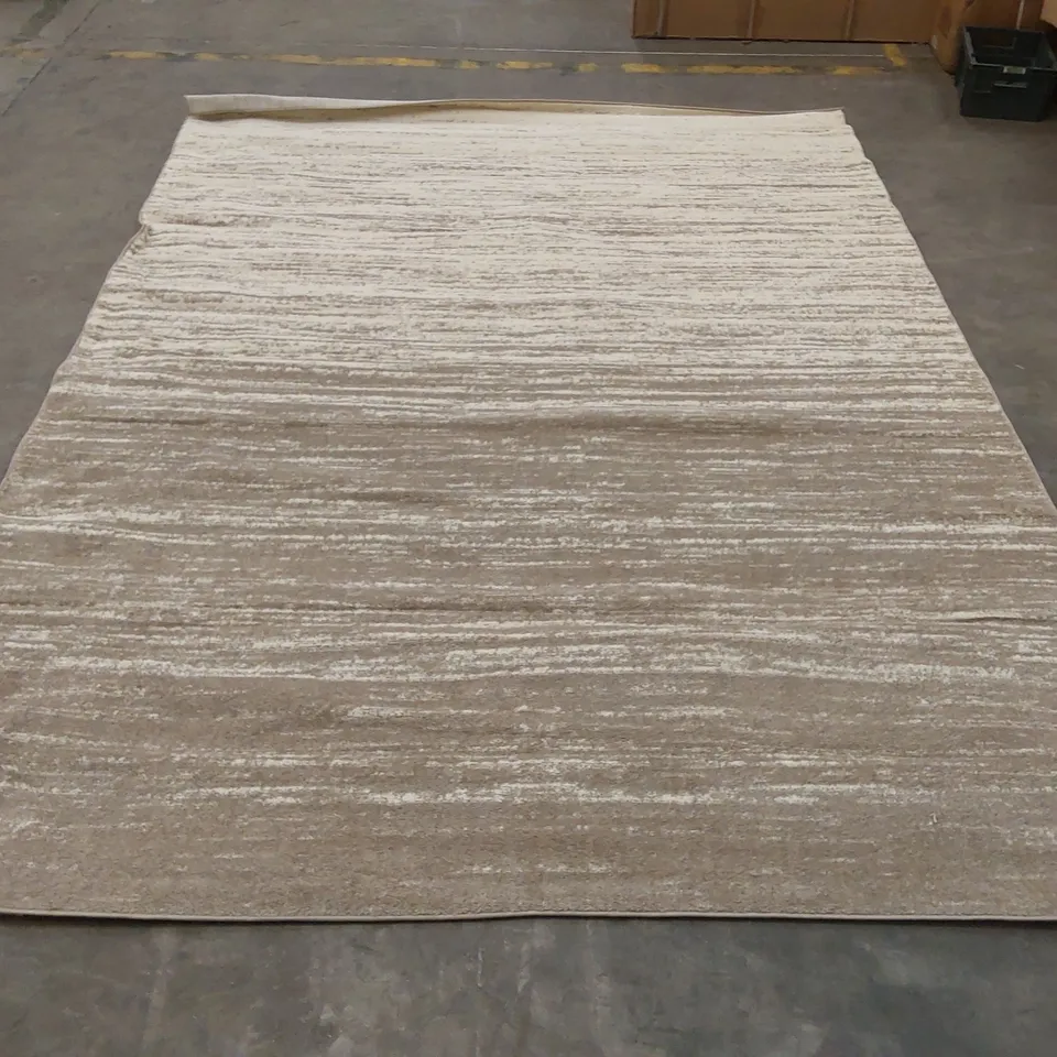 AMELIA CREAM/BEIGE AREA RUG // SIZE: 230 X 320cm