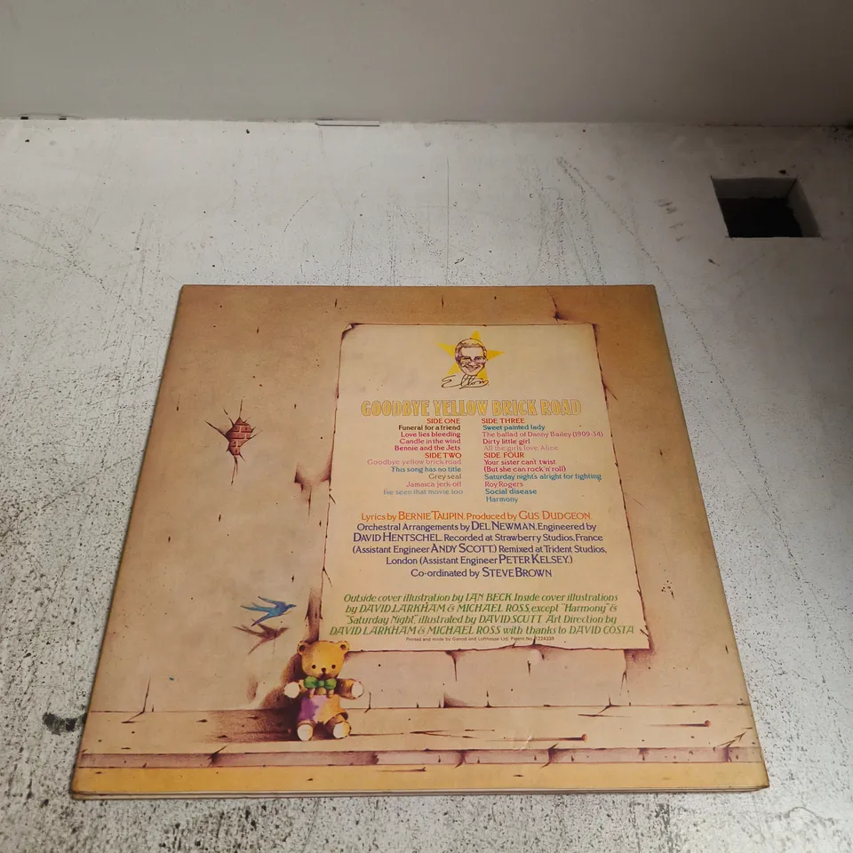 ELTON JOHN – GOODBYE YELLOW BRICK ROAD (VINYL LP ALBUM COVER)