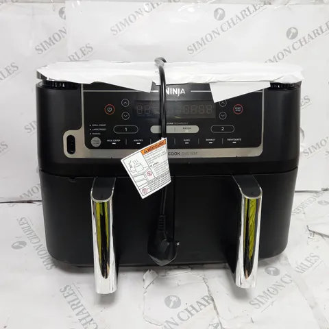 BOXED NINJA FOODI MAX DUAL ZONE AIR FRYER