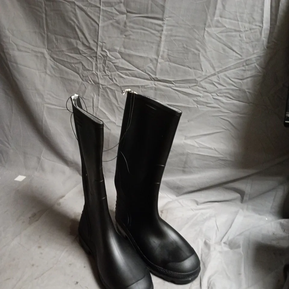 WADE WELLIE JET BLACK WELLINGTON BOOTS, UK 10 (EU 44, US 11)