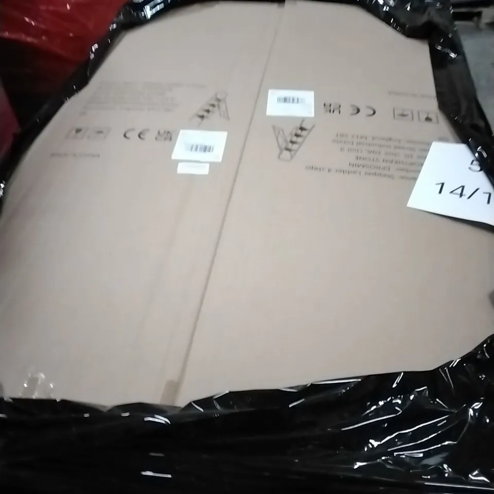 PALLET OF STEPS LADDERS 4 STEPS