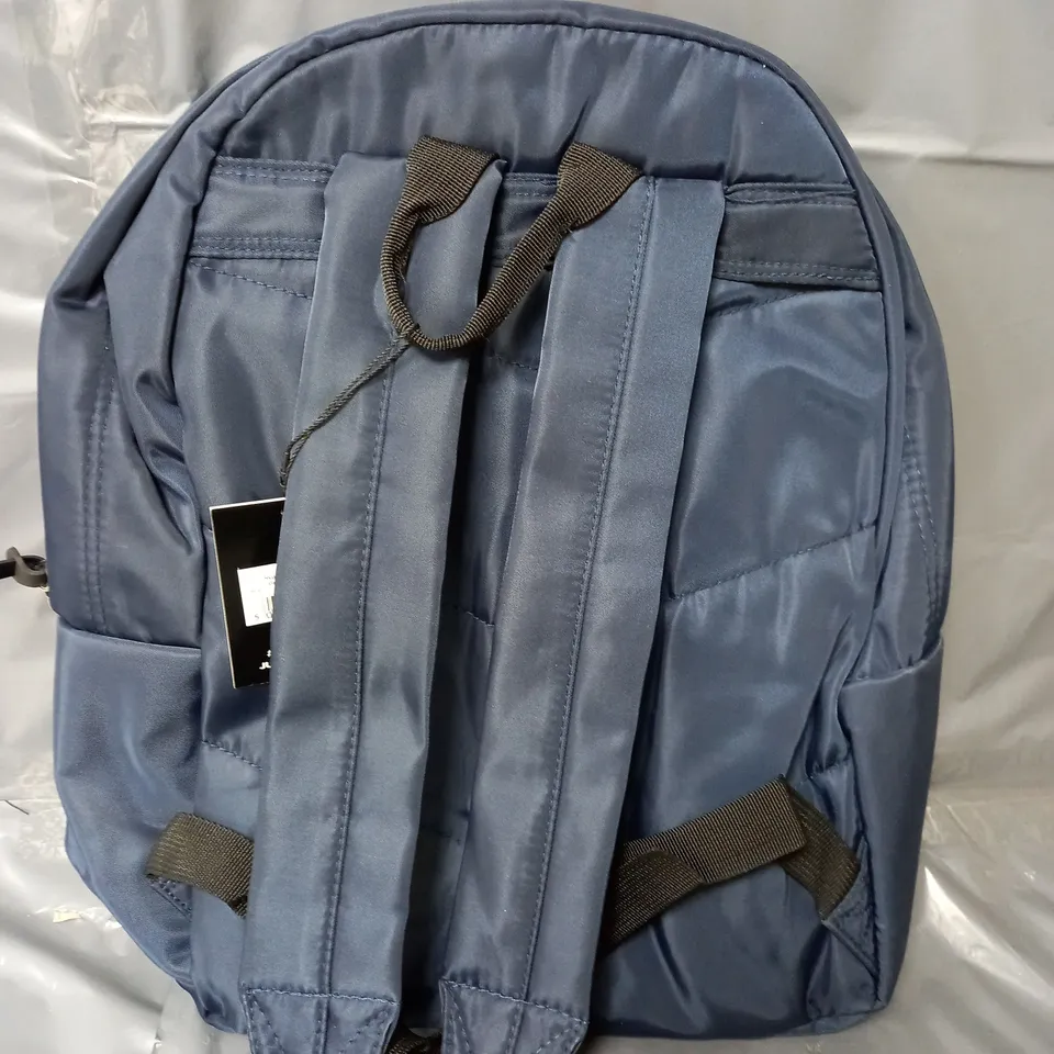 HYPE NAVY WITH CAMO GRADIENTS BACKPACK