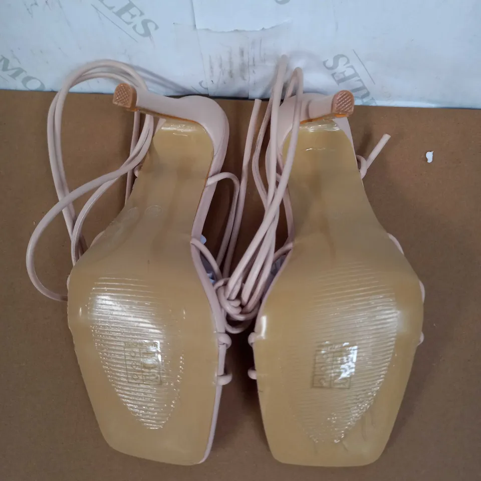 BOXED PAIR OF HIGH HEELS (BEIGE), SIZE 40 EU