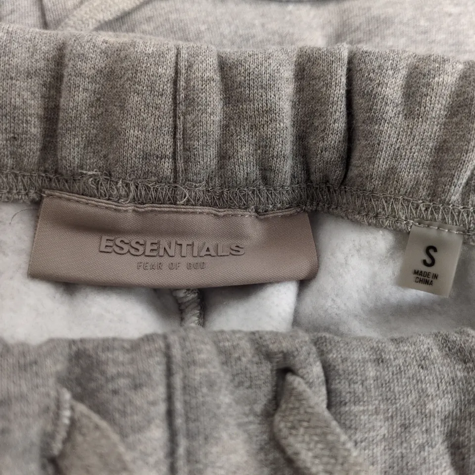 ESSENTIALS FEAR OF GOD SWEATPANTS – GREY – SIZE S