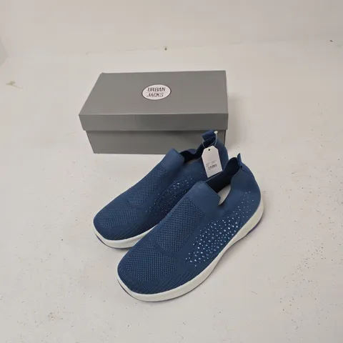 URBAN JACKS NEGRONI DENIM SLIP-ON TRAINERS – UK 7