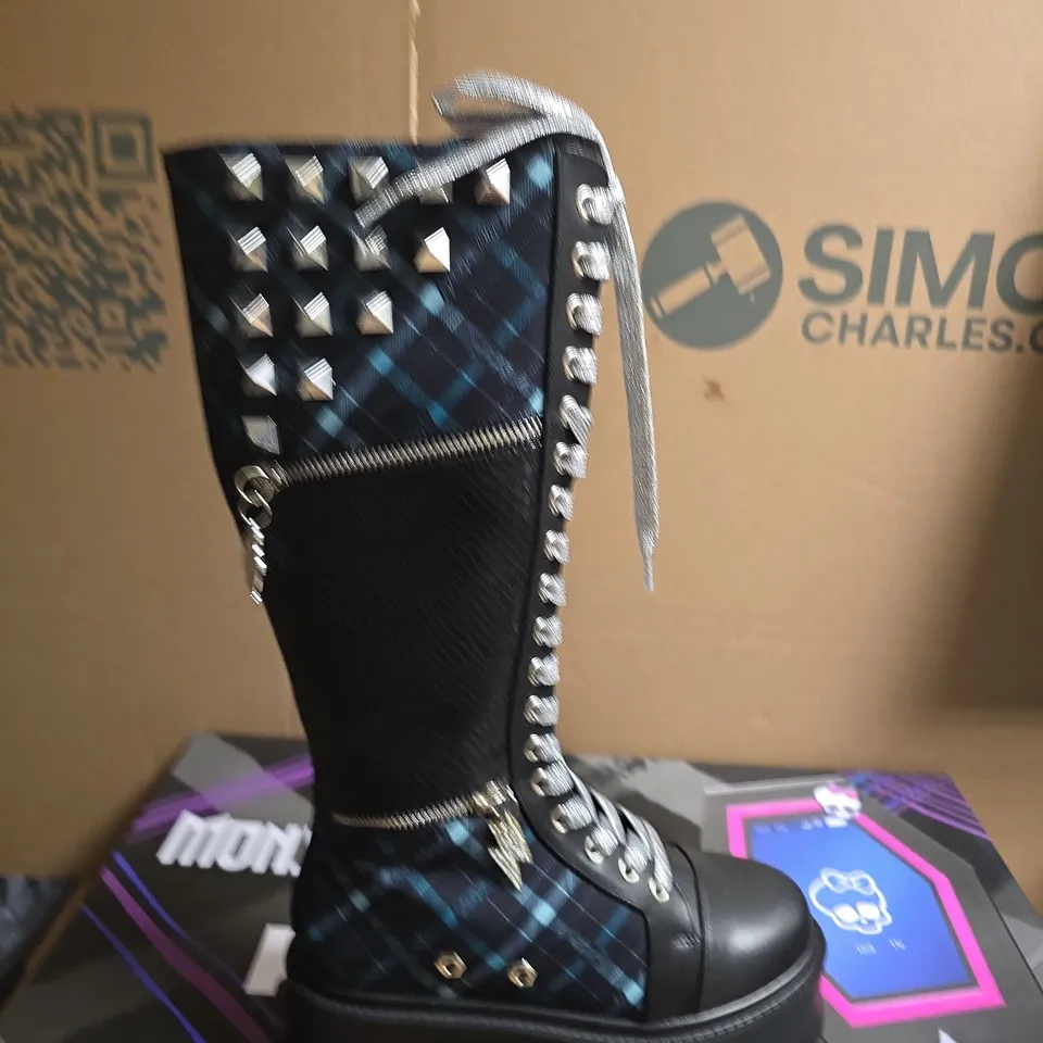 BOXED PAIR OF KOI X MONSTER HIGH FRANKIE STEIN FIRECRACKER LONG PLATFORM BOOTS - UK SIZE 3
