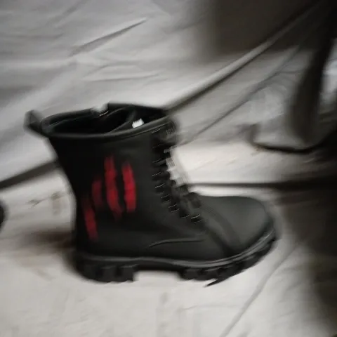 KOI  BLACK LACE-UP COMBAT BOOTS WITH SIDE ZIP AND CHUNKY LUG SOLE - UK SIZE 6 