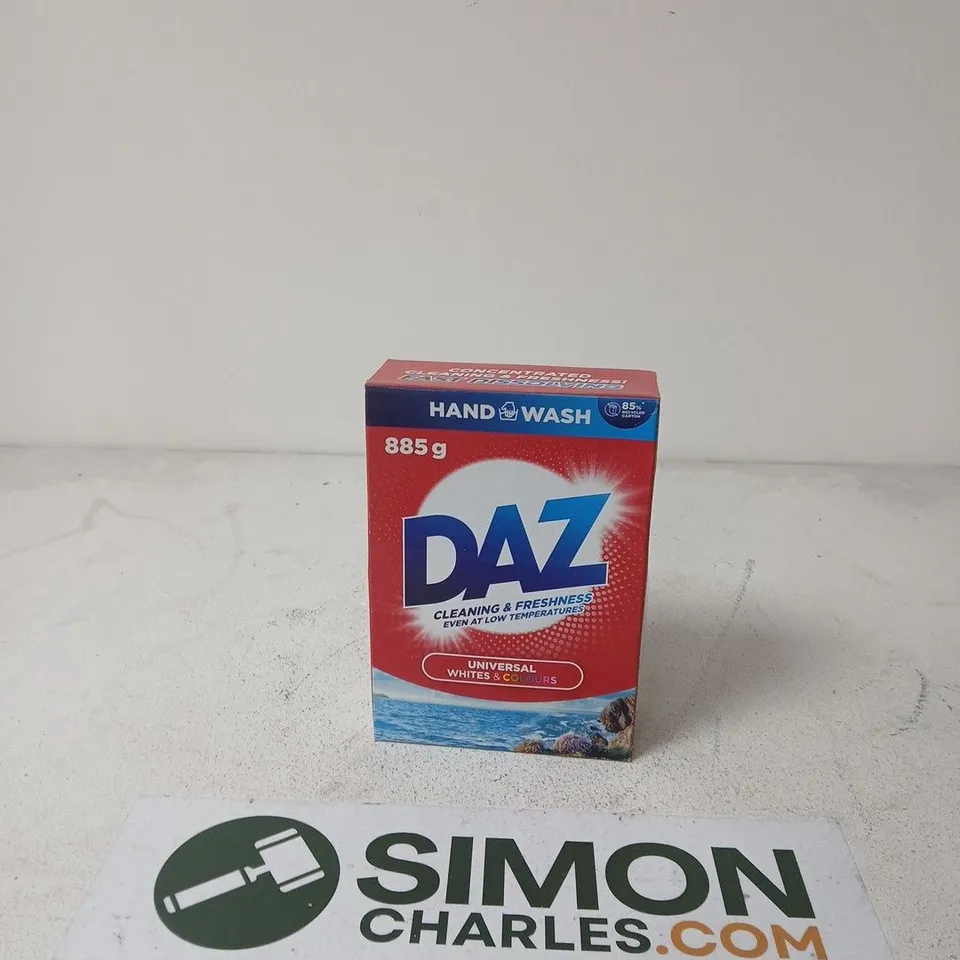 APPROXIMATELY 15 ASSORTED HOUSEHOLD ITEMS INCLUDING LAUNDRY FRAGRANCE BOOSTER , DAZ WASHING POWDER AND EASY CLEAN FOOD PRESS 