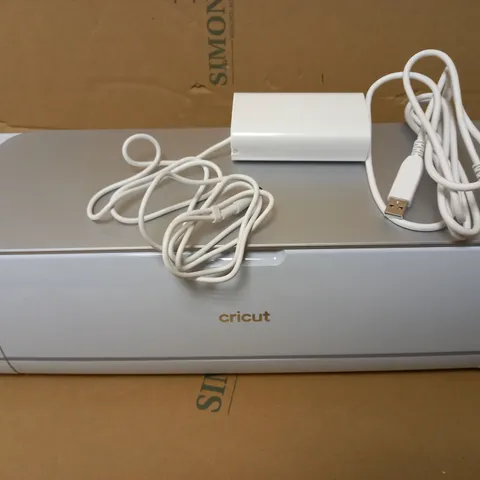 CRICUT MAKER 3 