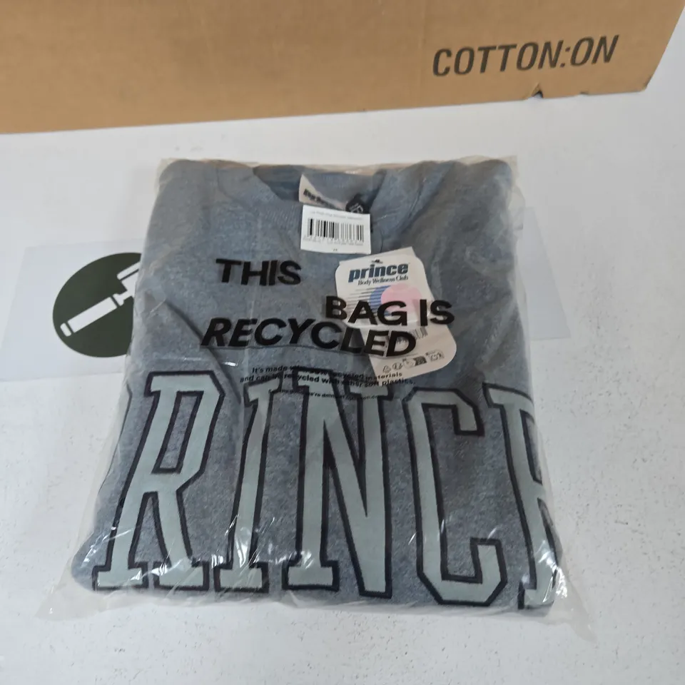 BOX OF APPROXIMATELY 15 ASSORTED CLOTHING ITEMS TO INCLUDE: DROP SHOULDER SWEATSHIRT 