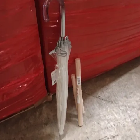 PALLET OF ASSORTED ITEMS INCLUDING - UMBRELLA, COOKING ROLLING PIN, DISABILITY TOILET 