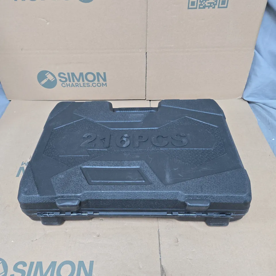 SOCKET SET AND WRENCH TOOL KIT IN BLACK CASE