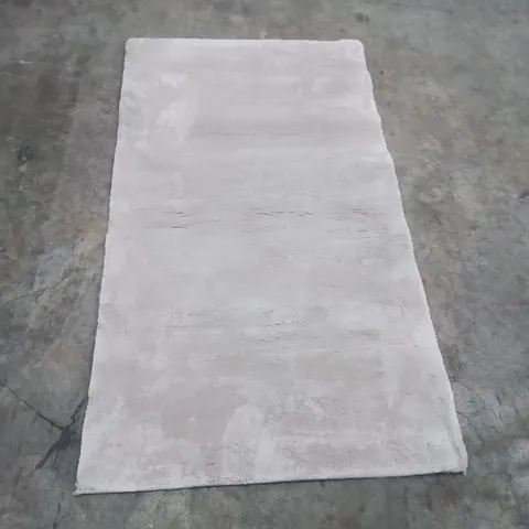 QUALITY DESIGNER AREA RUG - APPROXIMATELY 150X80CM