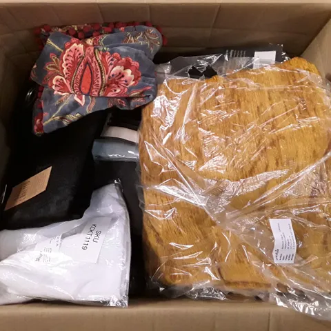 BOX CONTAINING ASSORTED TEXTILE PRODUCTS INCLUDING CUSHION COVERS, CURTAINS & MATTRESS PROTECTER