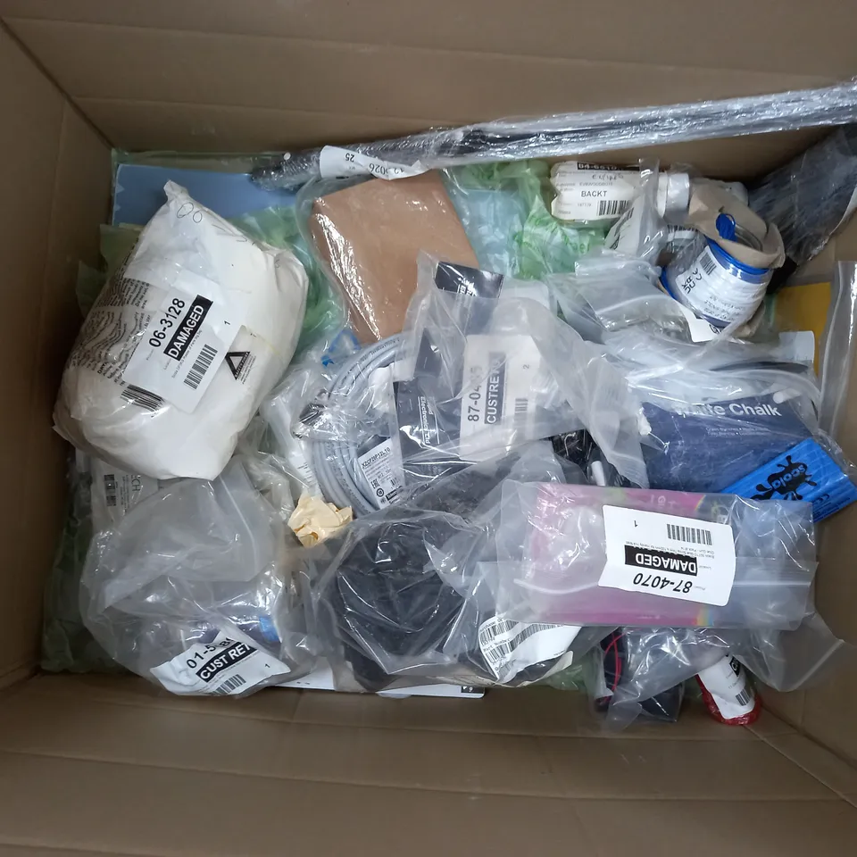 APPROXIMATELY 12 ASSORTED ITEMS TO INCLUDE INDOOR UHF HDTV AERIAL, 3M VHB 4910F ACRYLIC FOAM TAPE, SEALEY RATCHET CRIMPING TOOL, ETC