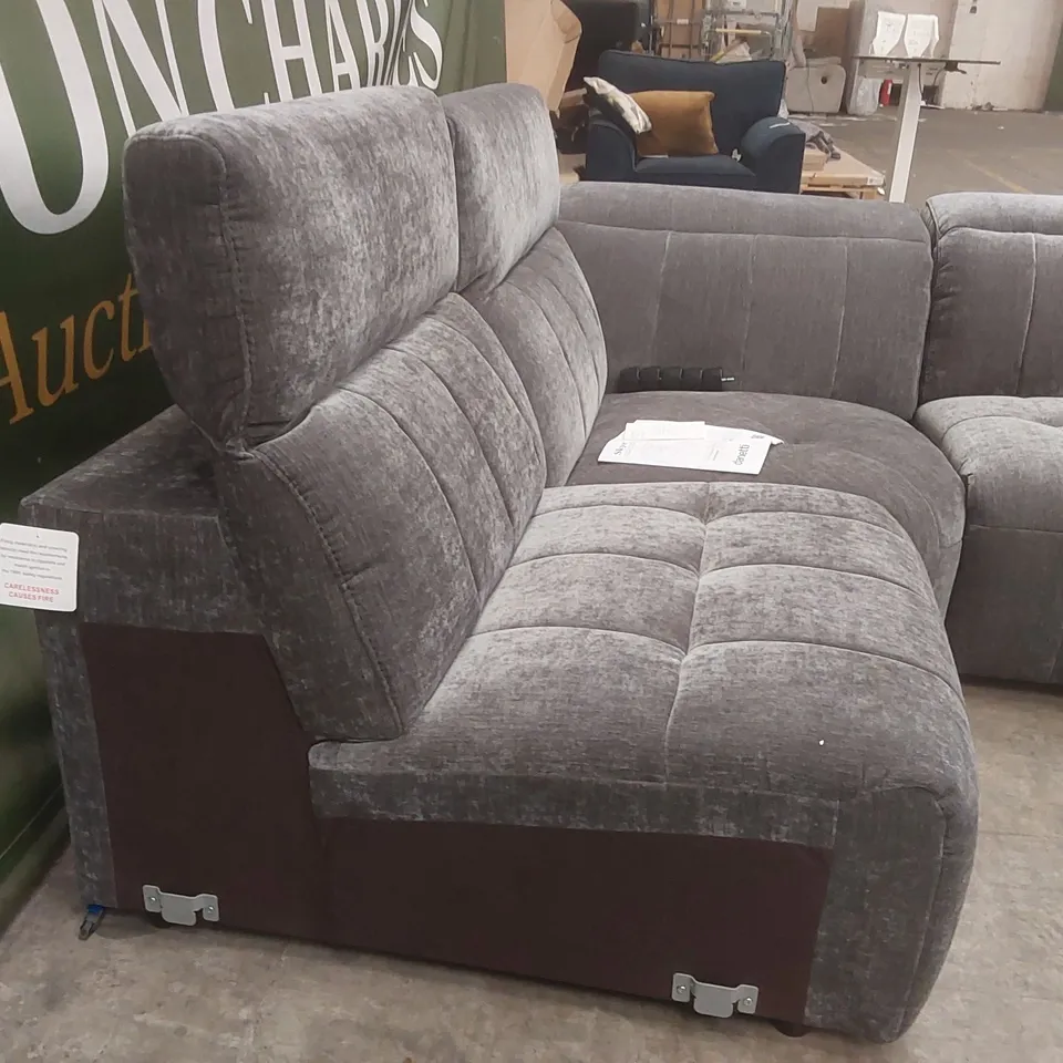 INCOMPLETE DANETTI SKYE UPHOLSTERED CORNER SOFA