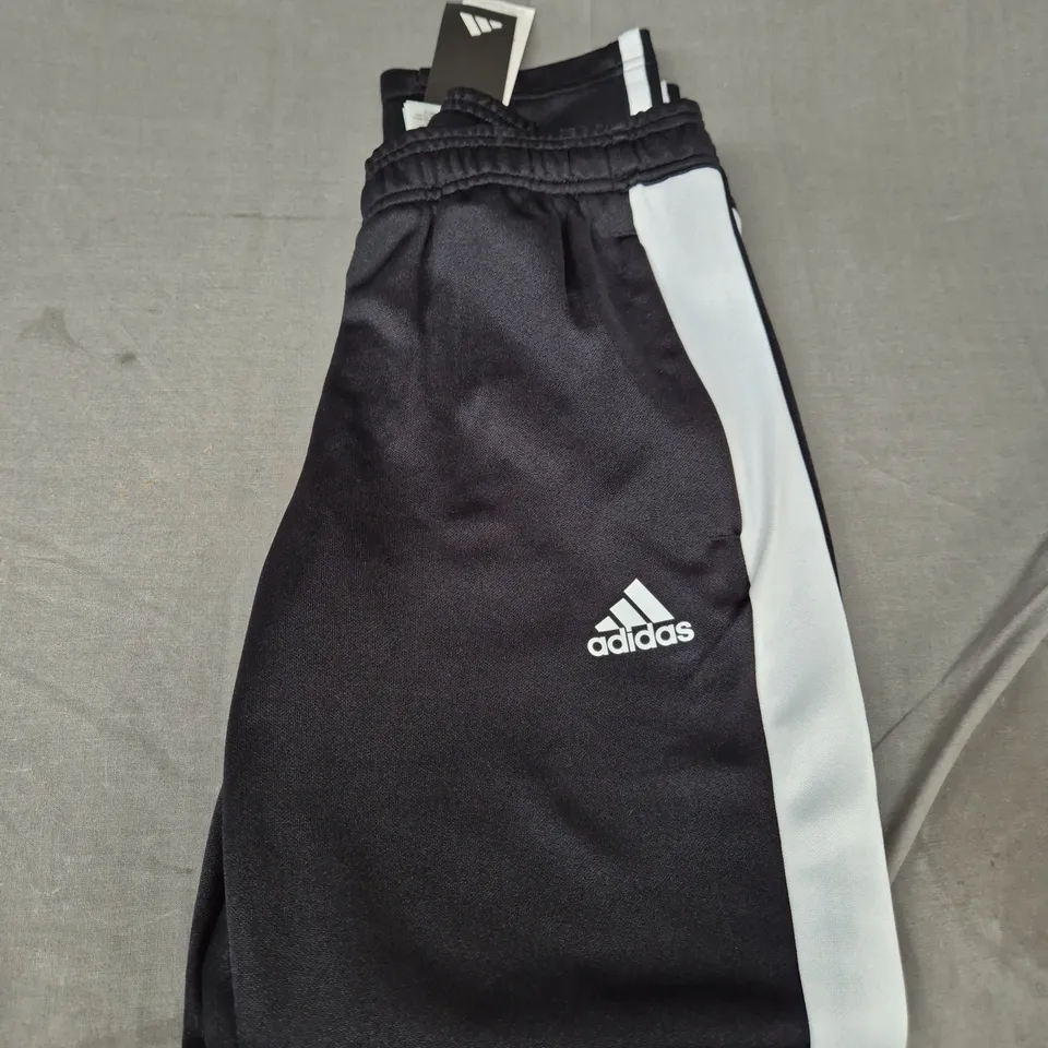 ADIDAS LOGO PANTS SIZE 11/12 YEARS