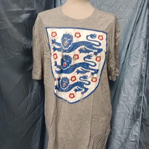 ENGLNAD OFFICIAL MERCHANDISE GREY T-SHIRT WITH ENGLAND CREST – LGG (BANGLADESH-MADE)