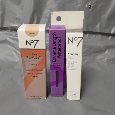 LOT OF 3 OF NO7 COSMETIC PRODUCTS TO INCLUDE STAY PERFECT FOUNDATION 30ML, EXTREME LENGTH WATERPROOF MASCARA 7ML AND YOUTHFUL EYE SERUM 15ML