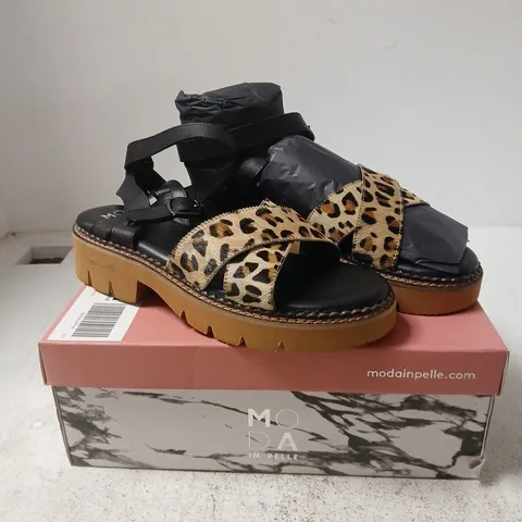 MODA IN PELLE JETTA SANDALS β BLACK LEOPARD PRINT LEATHER, CROSSOVER STRAPS, UK 6