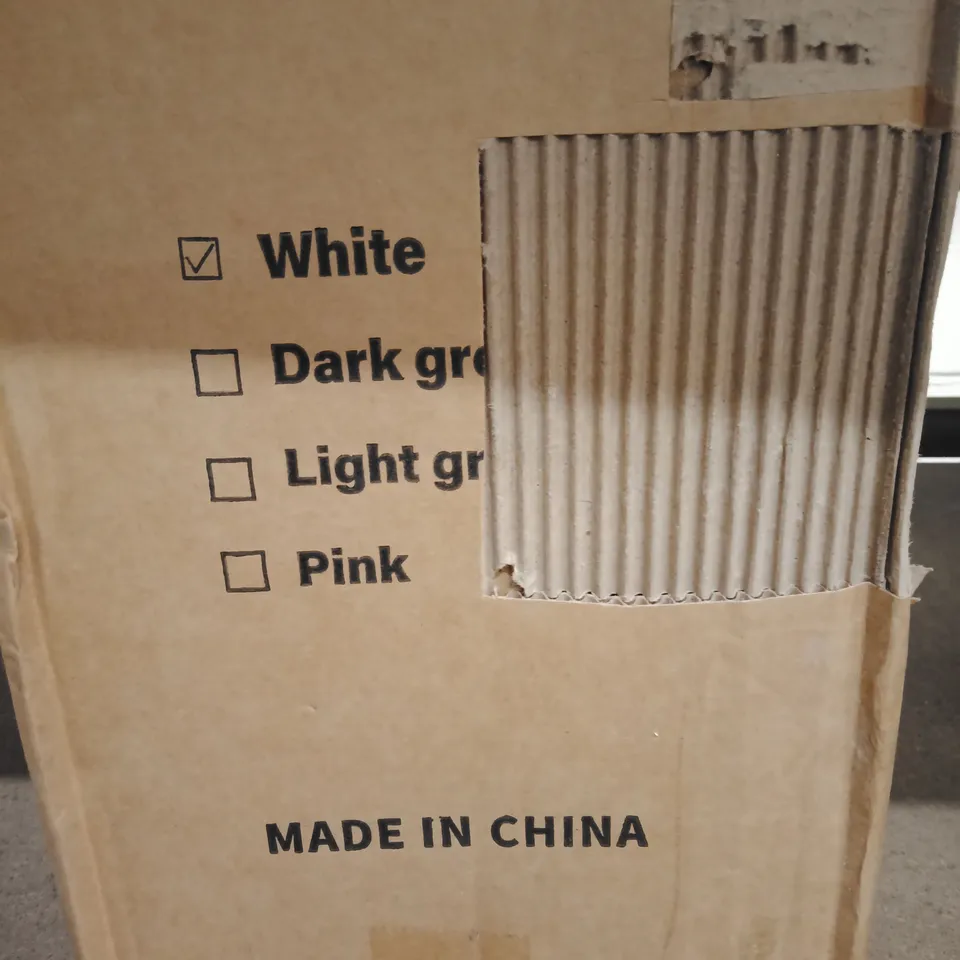 DRESSING CASE – WHITE STORAGE UNIT, 29X20X34 CM (MADE IN CHINA) – BOXED