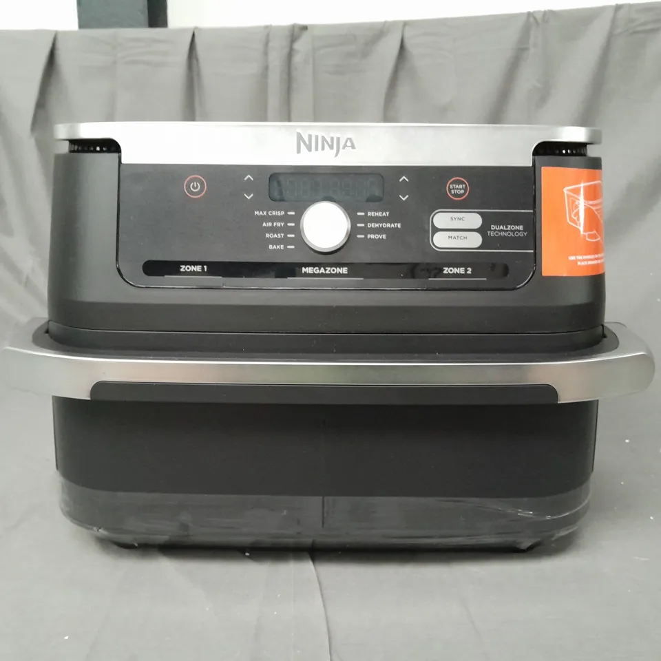BOXED NINJA 10.4L FOODI FLEXDRAWER DUAL AIR FRYER AF500UK IN BLACK